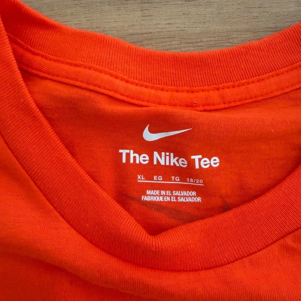 Nike Cleveland Browns Nick Chubb 24 Kids XL 18/20 Orange NFL T-Shirt